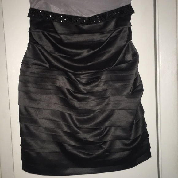 Express - Picture 2 of 8